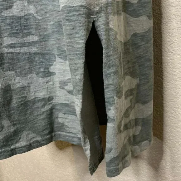 Universal Thread - Picture 3 of 8